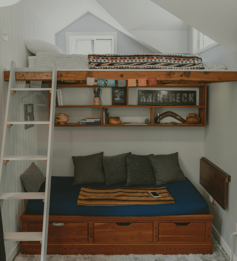 Off-Grid Tiny Homes: Sustainable Living in Small Spaces - Homes Off Grid