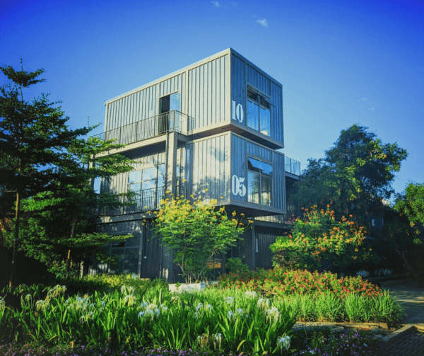 Picture of Converting a Shipping Container into an Off-Grid Home - Homes Off Grid