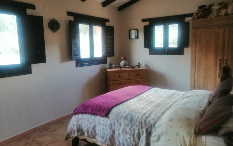 Double bedroom Comfortable, light bedroom