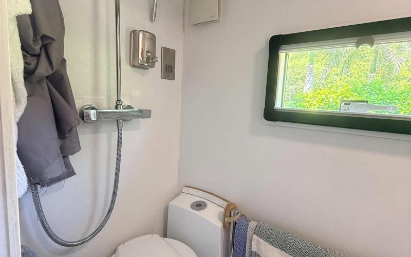 Cassette toilet
