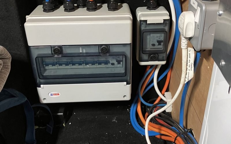 12 and 24v fuse boards