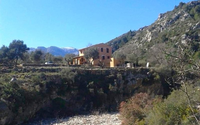 Luxury Off Grid Homes With Private Pool And Mountain Views preview